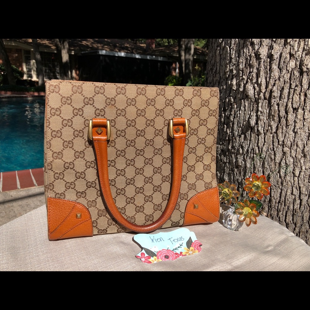 SOLD  Authentic Gucci Hand Bag
